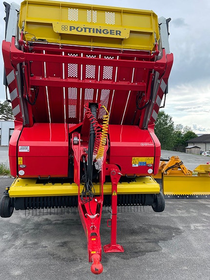 Pøttinger Jumbo 8450 DB