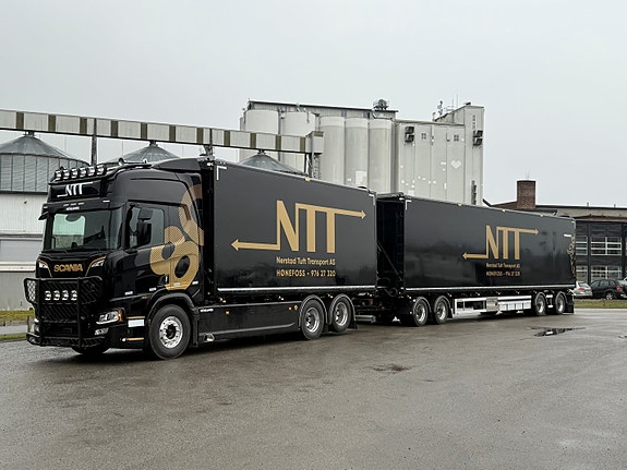 Nerstad Tuft Transport logo