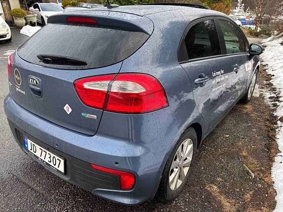Kia Rio 5 of 5