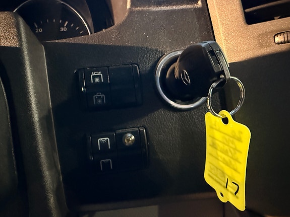 Mercedes-Benz Sprinter 27 of 27