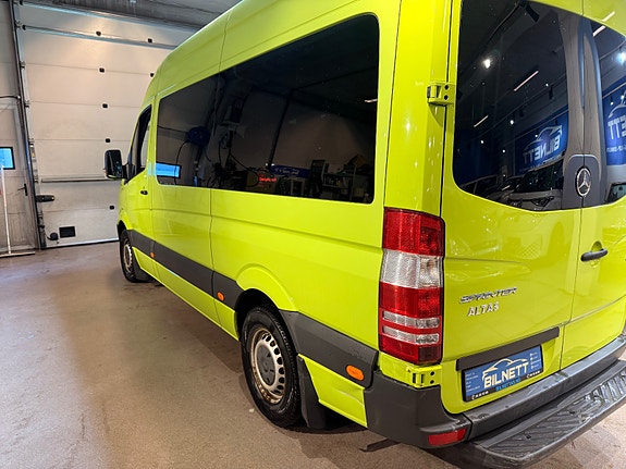 Mercedes-Benz Sprinter 8 of 27