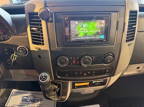 Mercedes-Benz Sprinter 23 of 27