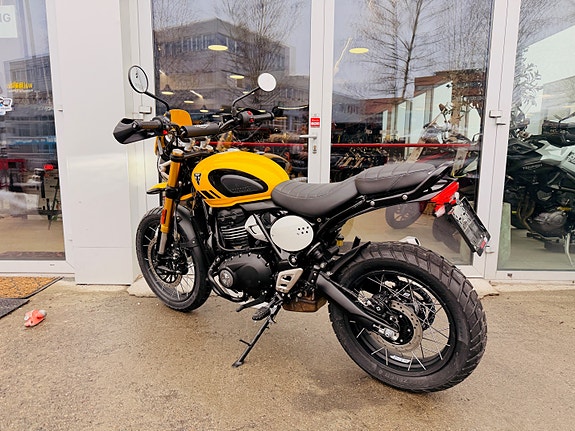 Triumph Scrambler 400XC 7 of 10