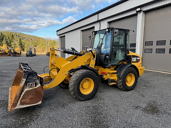 Cat 908 M