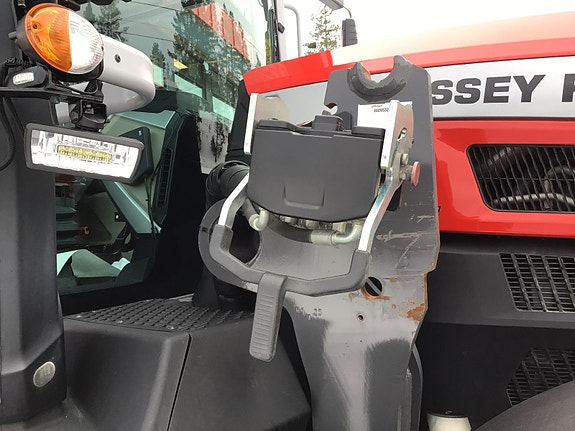 Massey Ferguson MF9S.425 med lasterbraketter! 2025, kr 2 399 000,-