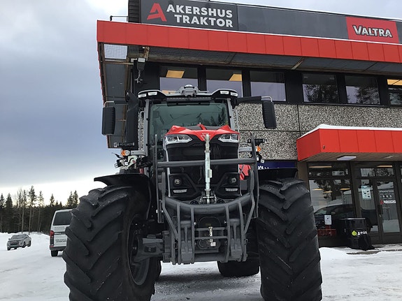 Massey Ferguson MF9S.425 med lasterbraketter! 2025, kr 2 399 000,-