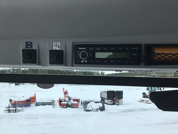 Massey Ferguson MF9S.425 med lasterbraketter! 2025, kr 2 399 000,-