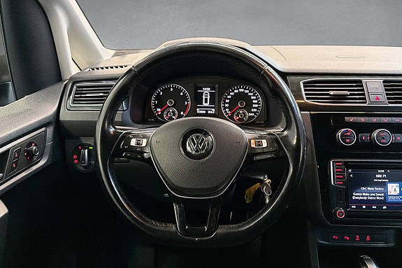 Volkswagen Caddy Maxi 28 of 30