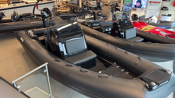 BRIG EAGLE 6.7 BLACK EDITION M/YAMAHA 225HK VMAX - Spekk ett. ønske - Helt rå! 5 of 5