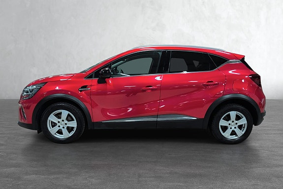 To sett hjul: Leveres med gode sommer- og vinterhjul.