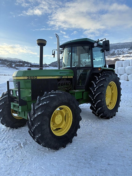 John Deere 3650