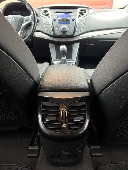 Hyundai i40 25 of 30