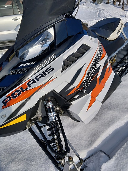 Polaris RMK Assault LE 800 5 of 10