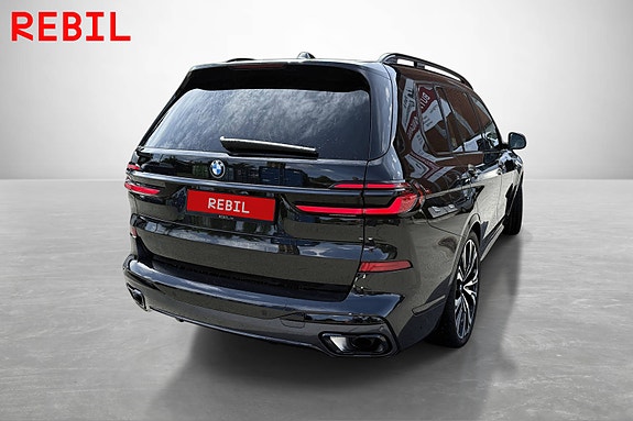 BMW X7 7 of 28