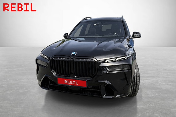 BMW X7 2 of 28