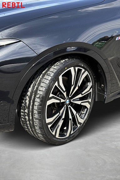 BMW X7 26 of 28