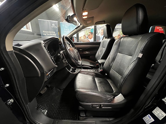 Mitsubishi Outlander 23 of 30