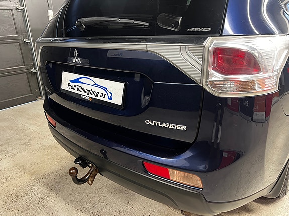 Mitsubishi Outlander 19 of 30