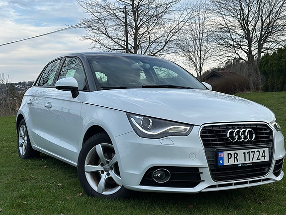 Audi A1 2 of 28