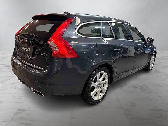 Volvo V60 5 of 30