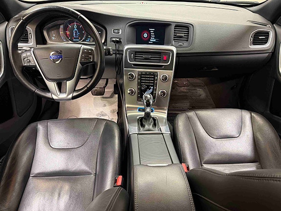 Volvo V60 12 of 30