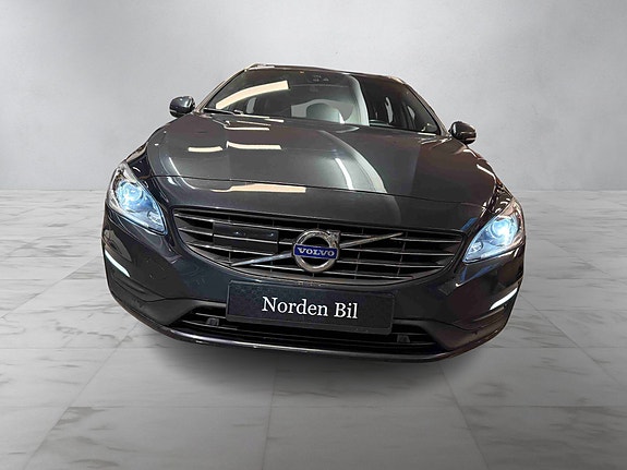 Volvo V60 3 of 30