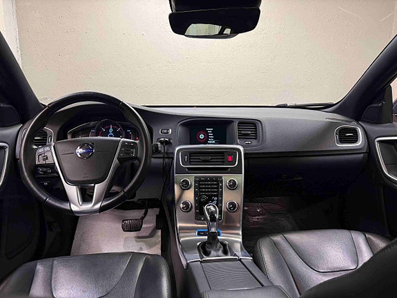 Volvo V60 13 of 30