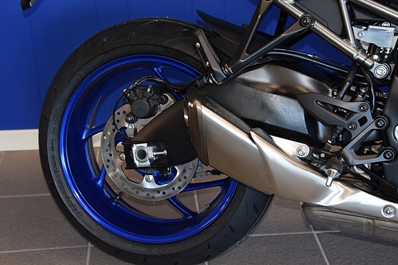 Suzuki GSX-S1000GT 8 of 9