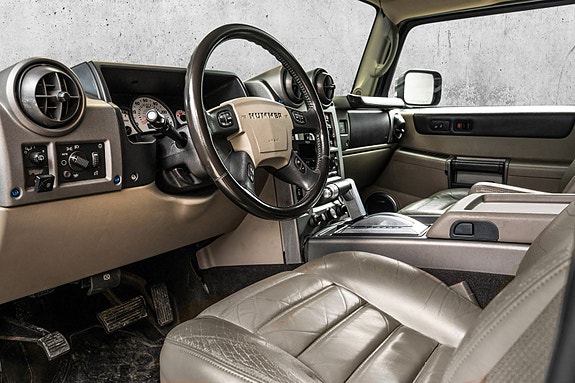 Hummer H2 22 of 30