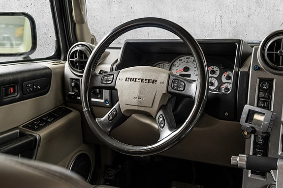 Hummer H2 28 of 30