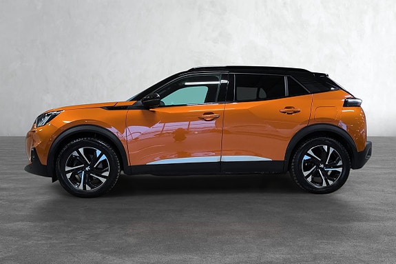 Forhjulsdrift og lavt tyngdepunkt gir stabil og trygg kjøring i all slags vær.