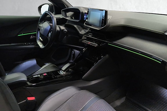 i‑Cockpit gir et oversiktlig, moderne og førerorientert miljø med god kontroll på alt du trenger.