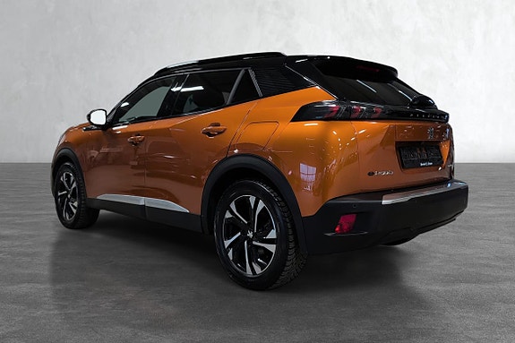 Opptil 320 km elektrisk rekkevidde (WLTP) gir god rekkevidde til både hverdag og lengre turer.