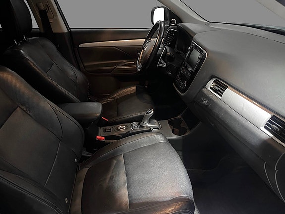 Mitsubishi Outlander 6 of 12