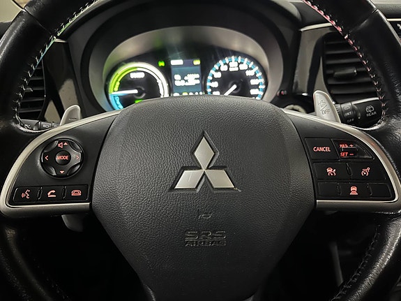 Mitsubishi Outlander 8 of 12