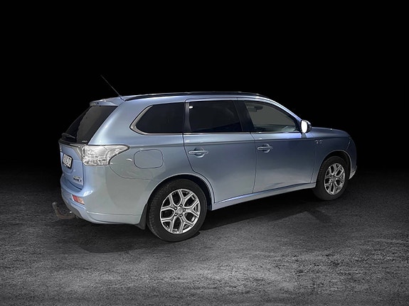 Mitsubishi Outlander 4 of 12