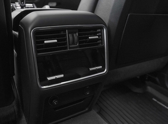 Porsche Cayenne 20 of 22