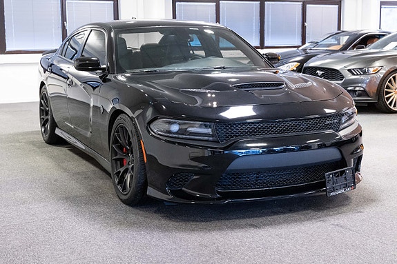 Dodge Charger 4 of 5