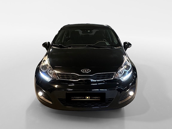 Kia Rio 2 of 5