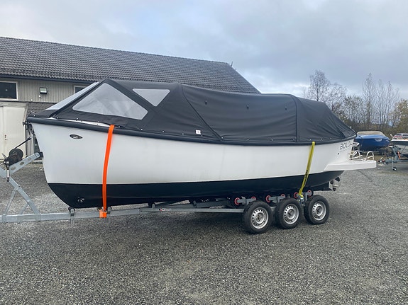 Bold 22 Cruise Electric, med ladestolpe og opplagshenger. Selges meget gunstig
