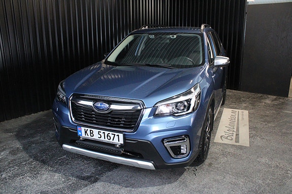 Subaru Forester 2 of 5