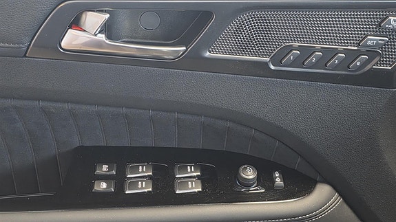 KGM Rexton 22 of 23