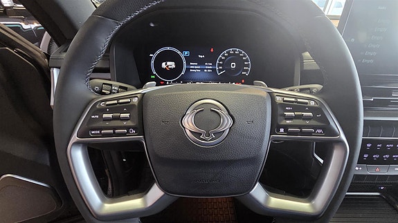 KGM Rexton 10 of 23