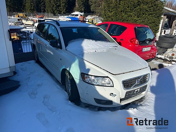 Volvo V50 2 of 5