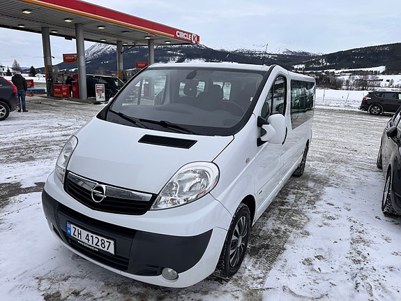 Opel Vivaro 2 of 5