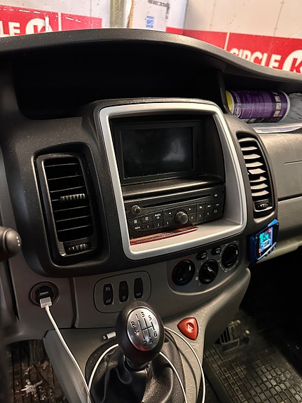 Opel Vivaro 5 of 5