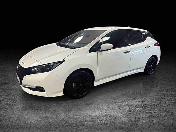 Nissan Leaf 2 of 13