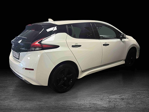 Nissan Leaf 4 of 13