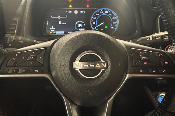 Nissan Leaf 7 of 13