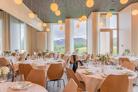 Livets Hus ønsker en engasjert, strukturert og initiativrik medarbeider som vil være med på å videreutvikle en av Altas mest særpregede møteplasser. Foto: Mediaveien